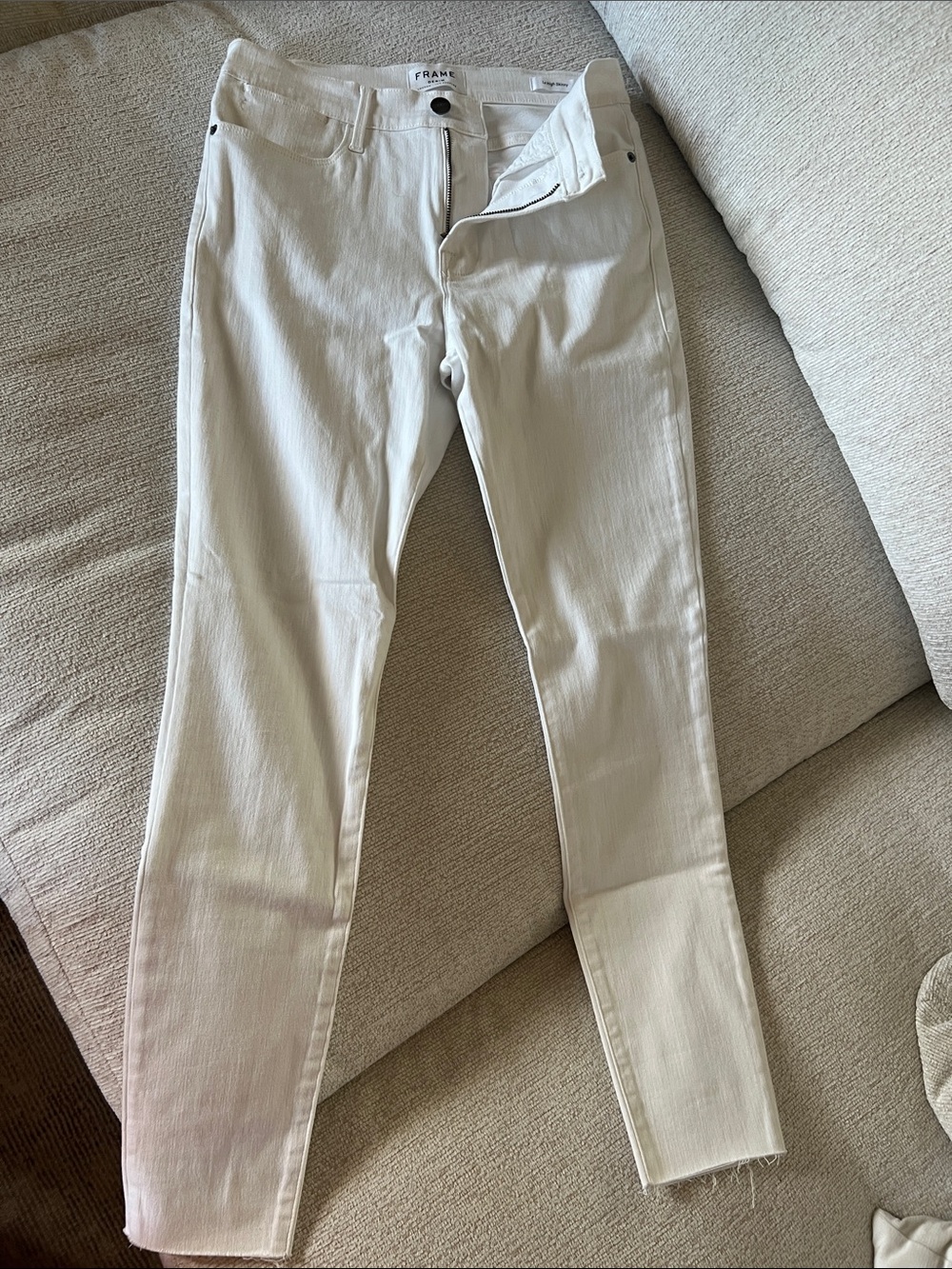 Frame Denim Off-White Skinny High-Rise Jeans.. worn once